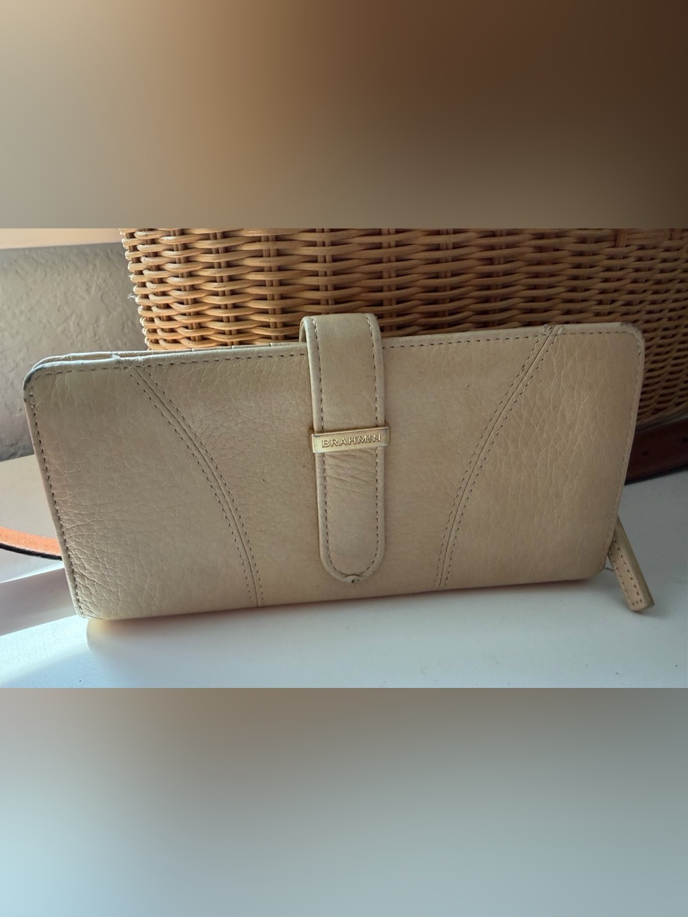 Brahmin wallet cream leather vintage extra clean